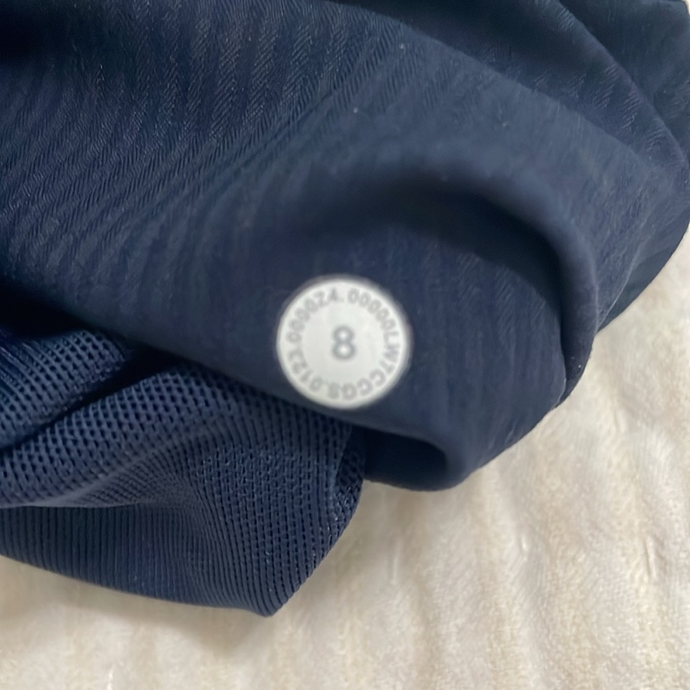 Lululemon Dance Studio High-Rise Short 3.5" *True Navy Size 8 - Picture 3 of 7